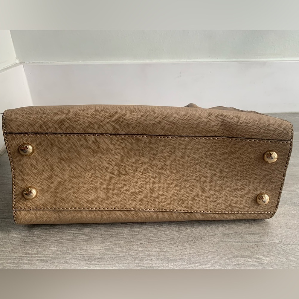 Michael Kors Hamilton Beige Saffiano Leather Satchel, Gold Chain Accent and Lock - Picture 6 of 15